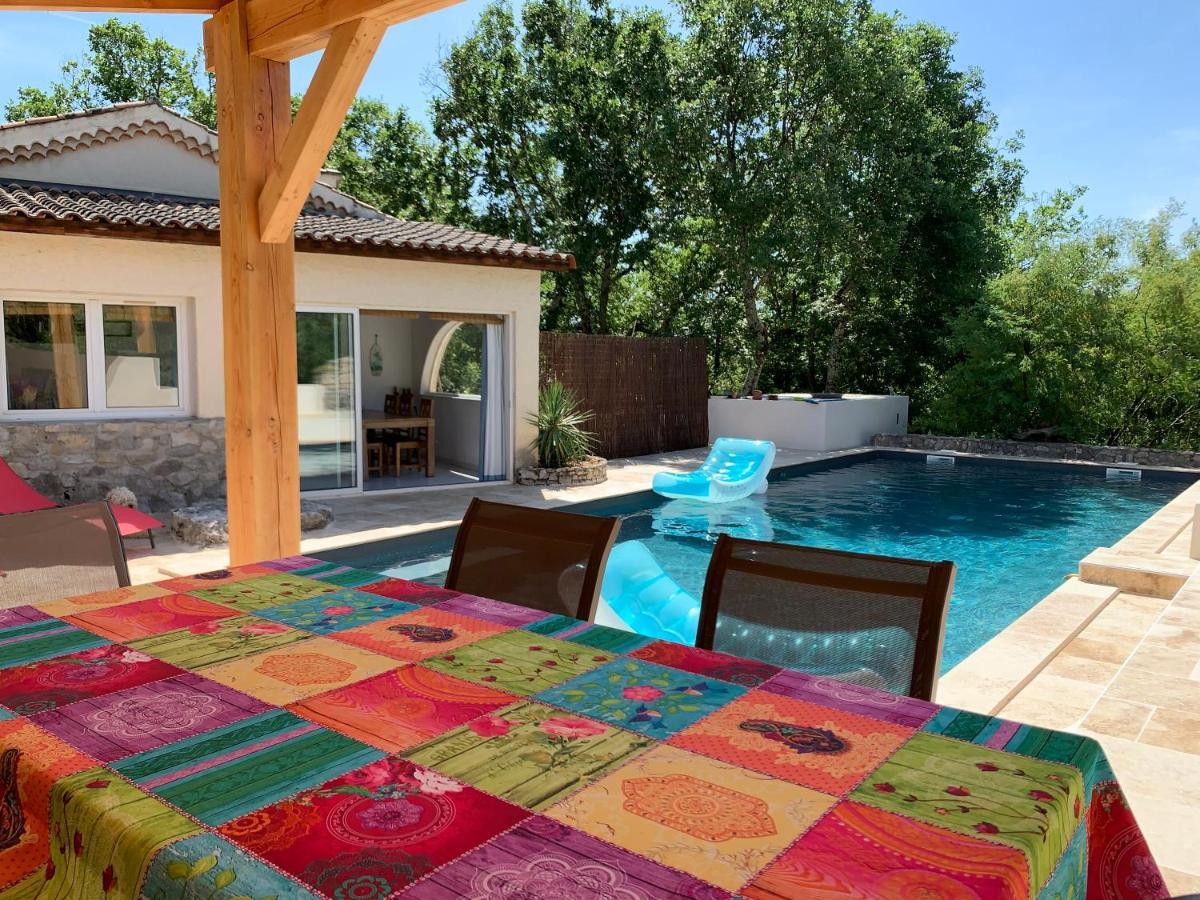 Villa de 100m2 avec grande piscine privée Saint Alban Auriolles Exterior foto
