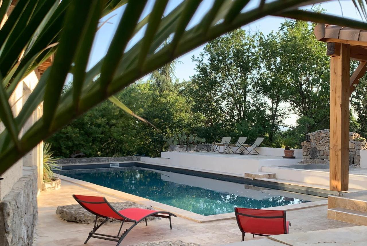 Villa de 100m2 avec grande piscine privée Saint Alban Auriolles Exterior foto